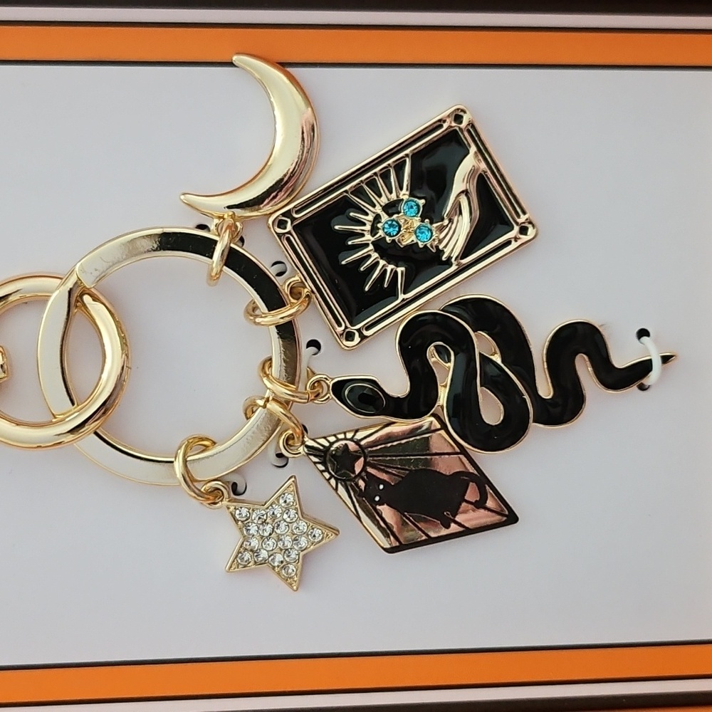 🎉HP🎉 Mystical Handbag Charm - Picture 2 of 5